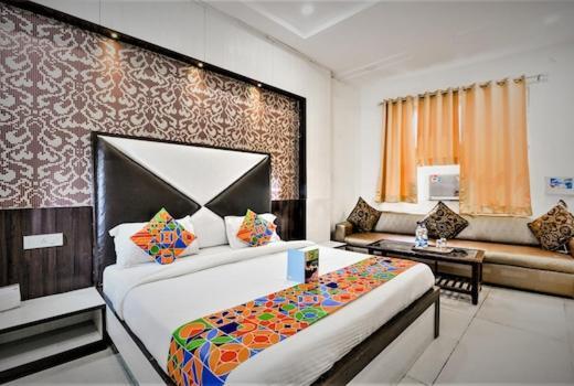 Hotel Metro Lakhnau Kültér fotó